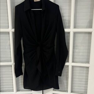 Elegant Black Long-Sleeve Blouse